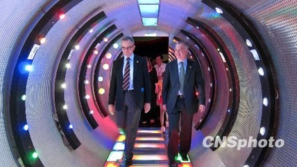 十六国驻穗领事及商贸官员集体考察珠江西岸三市